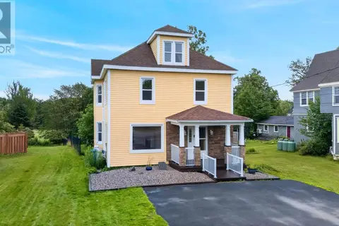 1637 NORTH MAIN Street