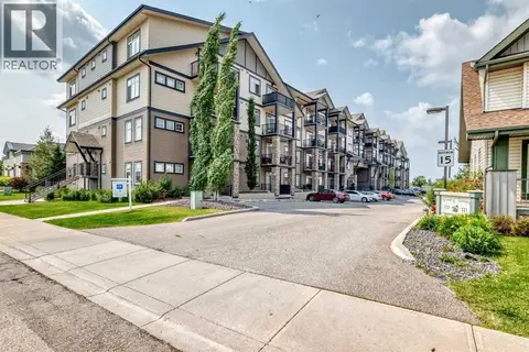 101, 117 Copperpond Common SE