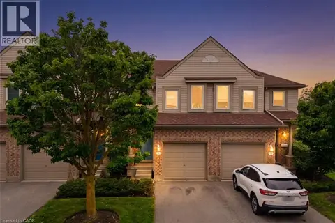 15 ROEHAMPTON Crescent