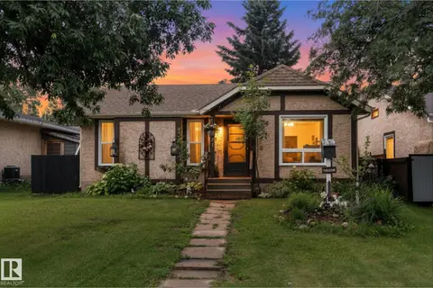 121 GREENWOOD DR