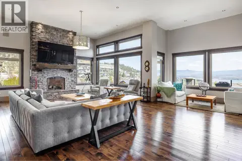 1524 Vineyard Drive