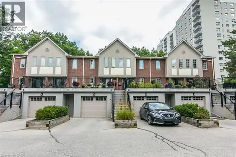 28 AHRENS Street W Unit# D