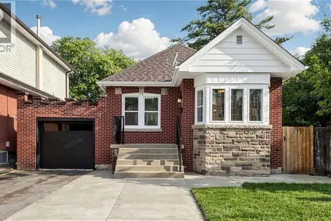 59 LONGWOOD Road N