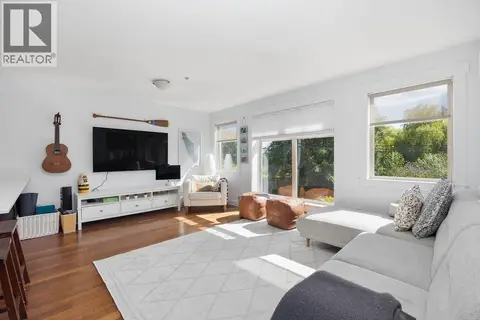 201 414 GOWER POINT ROAD