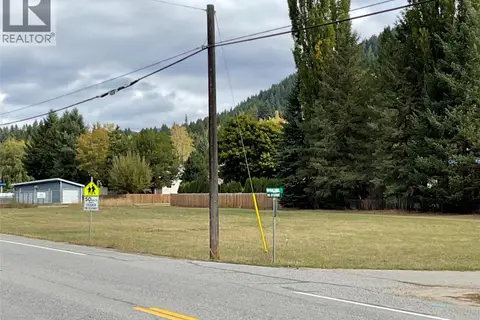 7 Lots Government Avenue N