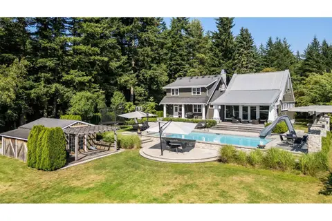 231 COLUMBIA VALLEY ROAD, Columbia Valley