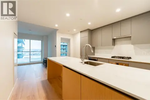 902 7977 LANSDOWNE ROAD