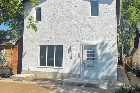 859 Cartier AVENUE