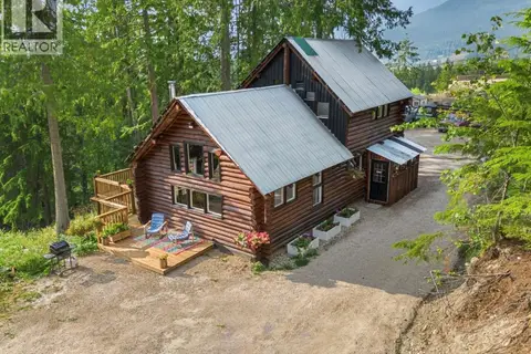 760 Kangaroo Trail