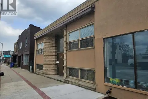 216 PARKDALE Avenue N Unit# 4