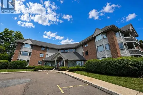 191 Queen Street Unit# 206