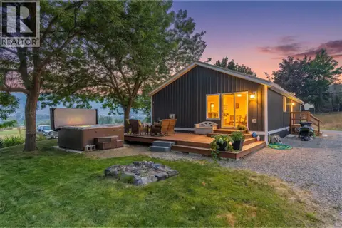 3227 Shuswap Road