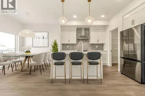 126 Miners Road W