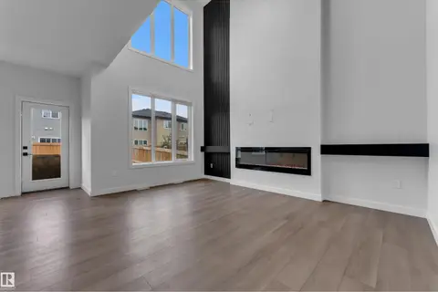 3615 42 AV