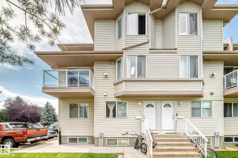 #72 2505 42 ST NW
