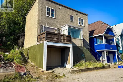 962 Nelson Avenue