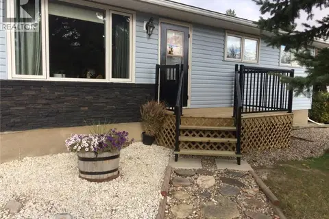 836 Peters AVENUE