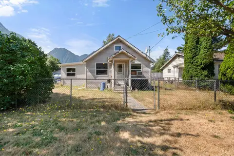944 3RD AVENUE, Hope