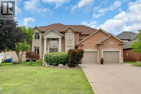 1585 STONEYBROOK CRESCENT