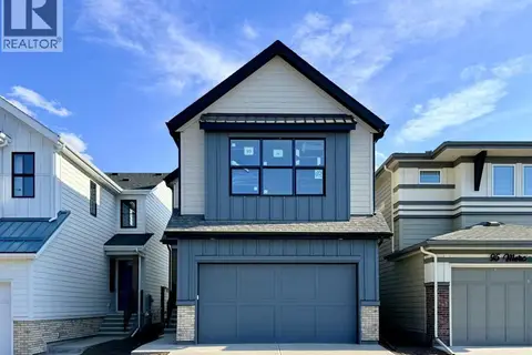 99 Mercado Crescent SE