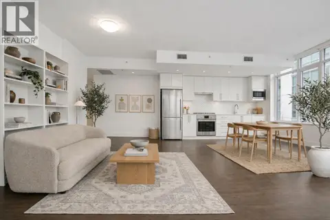 302 2455 KINGSWAY