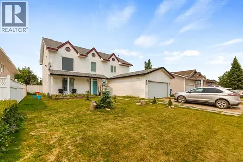 39 Chinook Crescent