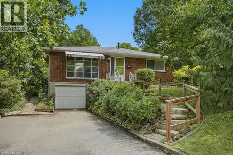 44 MCDONALD Court
