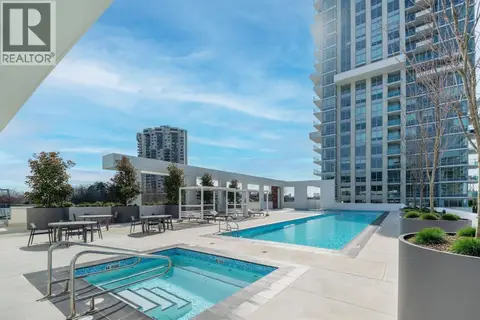704 1675 LIONS GATE LANE