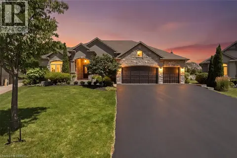 14 ELLINGTON Place