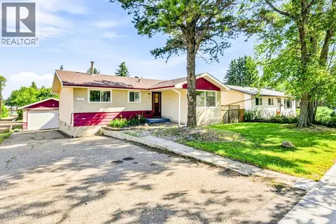 36 Grandview Crescent