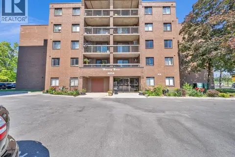 3950 WYANDOTTE STREET East Unit# 505
