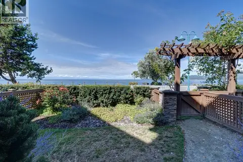 105 5160 DAVIS BAY ROAD