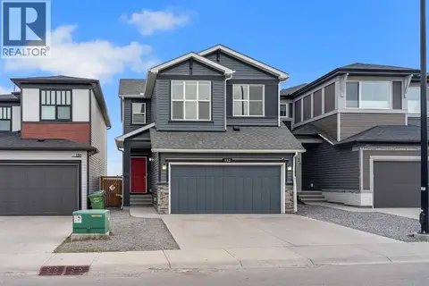 132 Howse Crescent NE