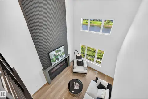 34 ELDRIDGE PT