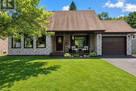 12 Maple ST