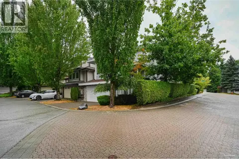 2995 PINETREE CLOSE