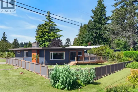 3584 Island Hwy