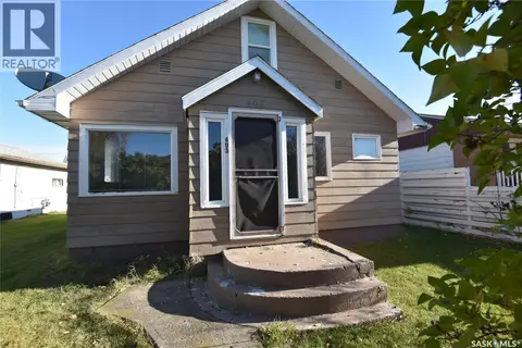 403 2nd STREET W