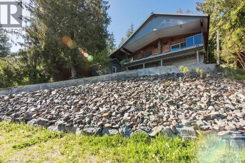 5785 SEYMOUR Road