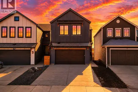 66 Savoy Landing SE
