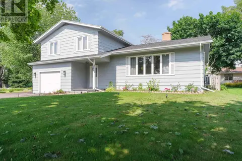 284 North River Road