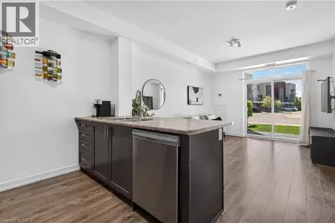 101 SHOREVIEW Place Unit# 123