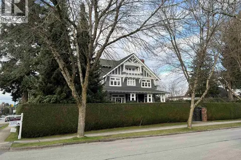 1799 CEDAR CRESCENT