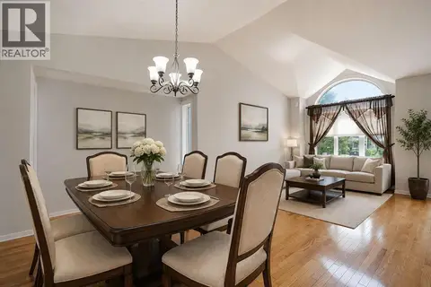 16 Sun Harbour Crescent SE