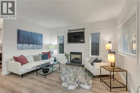 442 ALEXANDER Avenue Unit# 101