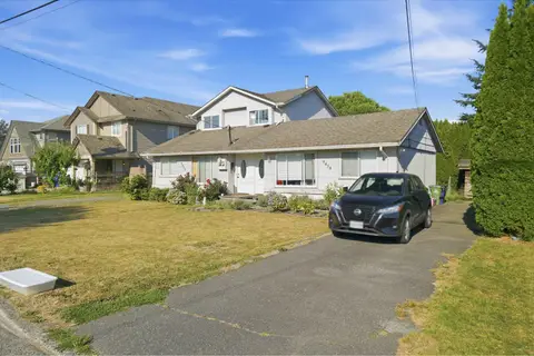 9458 MENZIES STREET, Chilliwack Proper East