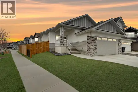 315 Monterey Place SE