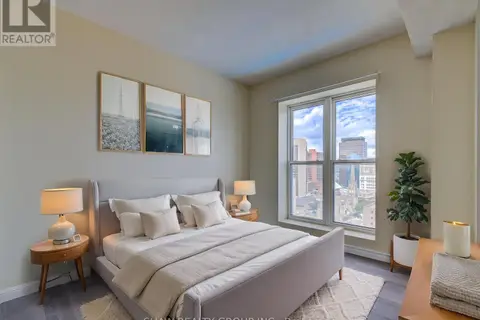 1402 - 135 JAMES STREET S