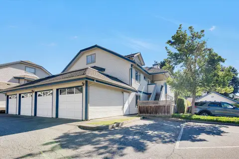 213 7837 120A ST STREET