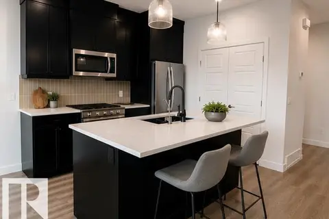 5311 HAWTHORN CL SW